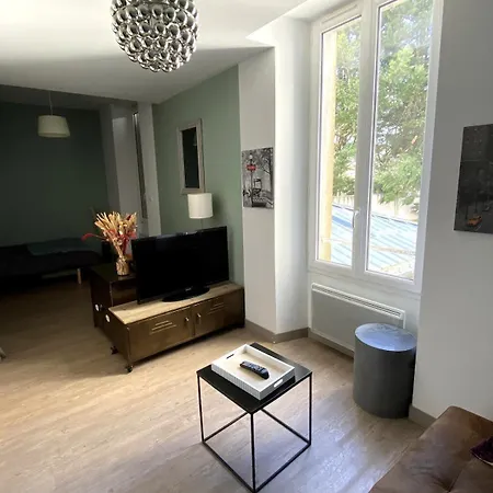 Pentagone - Centre-ville Apartment *